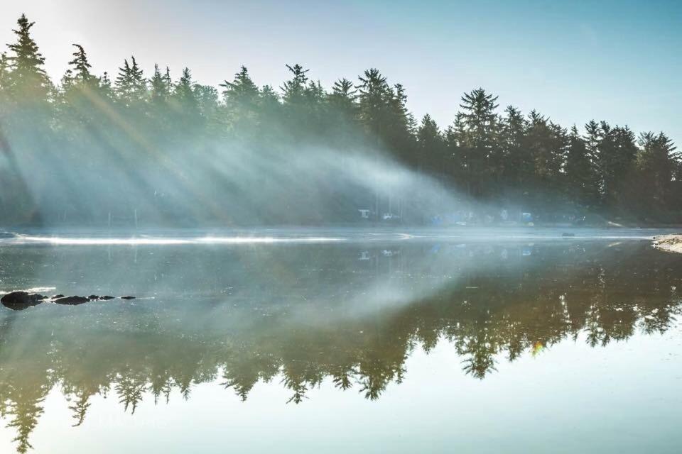 Little Hawk Resort & Marina Algonquin Highlands Buitenkant foto